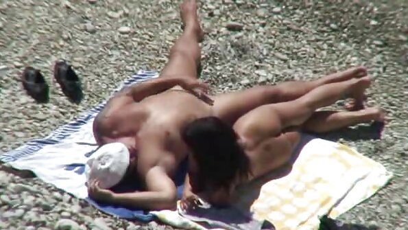 Aufgeregter Sohn gibt Mama in den reife frauen gratis video Mund und genießt einen erstklassigen Blowjob