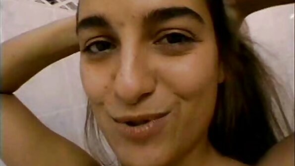 Russische Stiefmutter lutscht den großen pornos mit älteren frauen kostenlos Schwanz ihres Stiefsohns