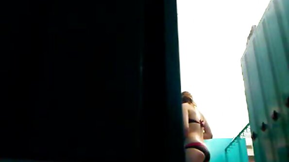 Geiler Bruder gratis pornos mit älteren frauen fickt dünne Schwestern, die sich auf rasierte Muschi küssen