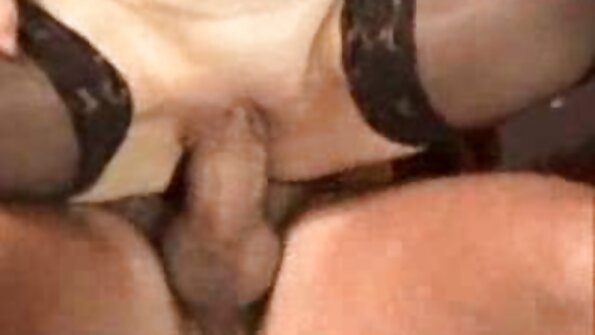 reife Mutter in Maske scheißt ihren eigenen Sohn und gratis behaarte reife frauen fickt mit ihm