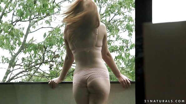 Blonde Mutter sexfilme ab 50 genießt den großen penis ihres geliebten Sohnes